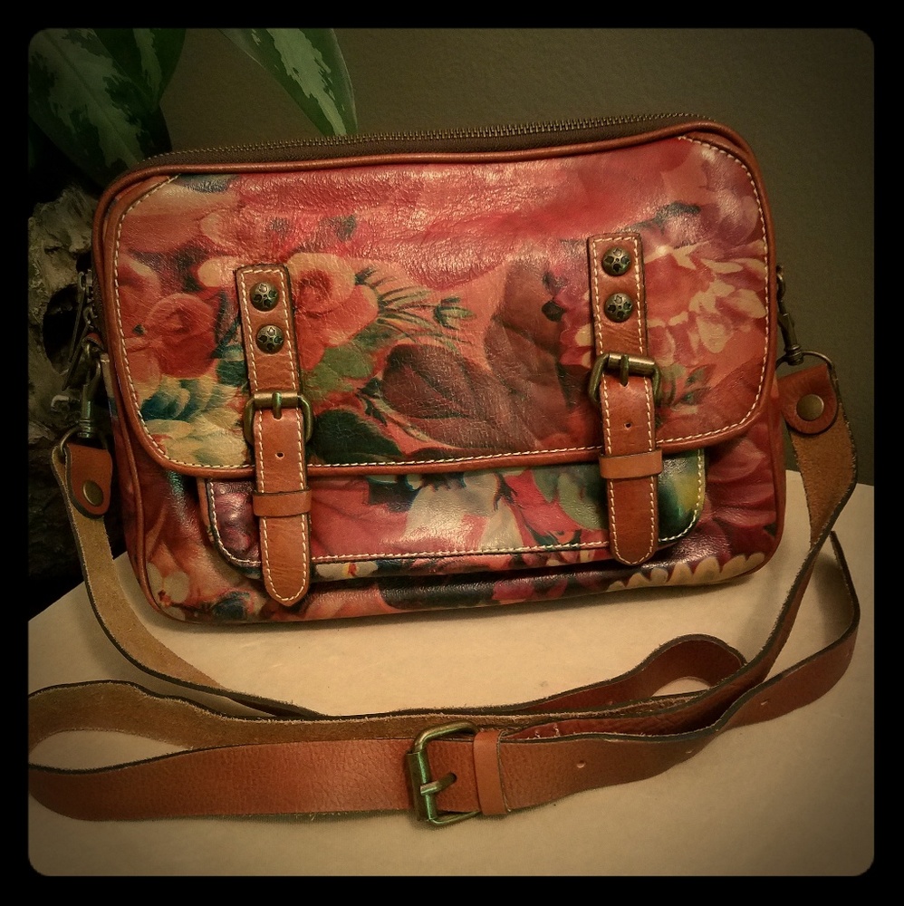 Patricia Nash Floral Crossbody bag